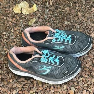 GDEFY Gravity Defying Athletic Shoes Women’s Size 7.5